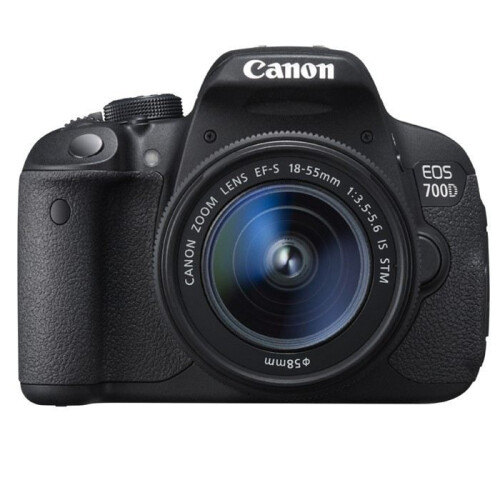 CANON EOS 700D DSLR + 18-55 IS STM 1