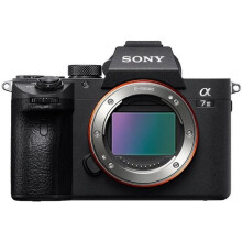 Cámara digital compacta - SONY - A7 III - Sensor Full-Frame 24,2MP BSI - 693 puntos AF - 10 ips