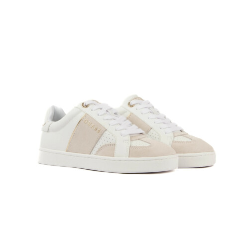 Guess (92) Jrone 4 2