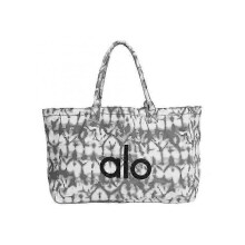 Large Waterproof Sports Duffel Bag for Gym and Travel - Lightweight Design Ideal for Men and Women's Fitness Gear