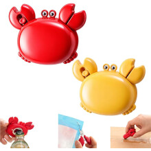 (Yellow*Red, -) 2026 Multifunkční otvírák na lahve Crab, magnetický 4 v 1