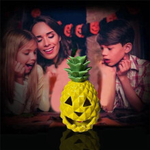 Halloween Pineapple Pumpkin Light Yellow Resin Pineapple Lantern for Bedroom Living Room Courtyard Party Decoration