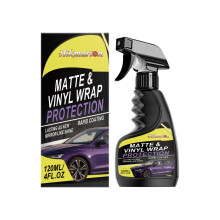 Autocoatingspray met snelle keramische lakreiniger en hoogglans beschermende mist voor een glanzende afwerking.