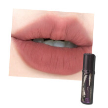 Matte lippenstiftkleuren voor verschillende stijlen Zachte-M74