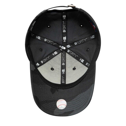 New Era (One Size, Urban) New Era Embroidered Logo Adjustable Baseball Cap 2