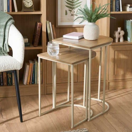 Oak Effect Nesting Tables Set of 2 Space Saving Tables 1