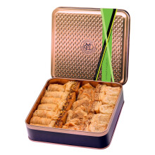 Chateau de Mediterranean Vegan Baklava Selection - 500 g | Contains Approx 27 Pieces | Delicious Filo Pastry & Assorted Nut Filling