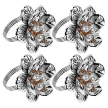 Serviettenring-Set mit silberner Blume, Perlen und Strasssteinen, 4-teilig