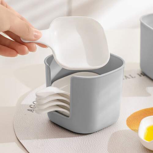 Set de vase pentru condimente din plastic alimentar, 6 piese 2