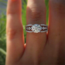 925er Silber Damen Verlobungsring mit rundem weißen Zirkonia, Größe