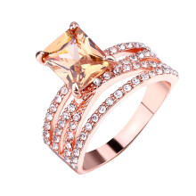 Roségoud vergulde vierkante ring met strasssteentjes voor dames