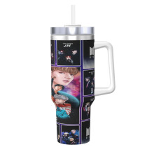 Vaso térmico BT-S de acero inoxidable de 40 oz con asa y pajita.