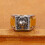 Modeaccessoire met leeuwenring en geheim compartiment. 5