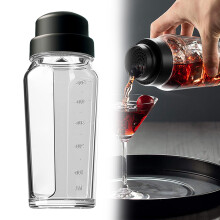 Fyrkantig mjölkflaska i glas med silikonlock, 1 liter