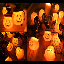 Halloween LED-es fényfüzér 5,3 méteres, 50 fényforrással
