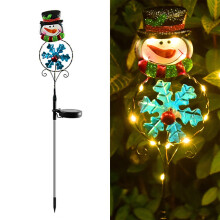 Kerstverlichting op zonne-energie met LED-lampjes voor in de tuin, ideaal voor buitendecoratie.