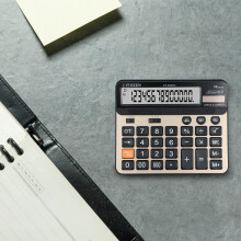 Zonnecalculator met 14 cijfers voor gebruik op school of kantoor