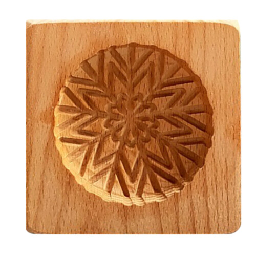 Moule à biscuits en bois 10 cm, motif sculpté 1