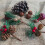 Mini pinheiros artificiais de Natal com bagas vermelhas e 3