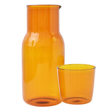 Carafe à eau de chevet avec gobelet (550 ml)