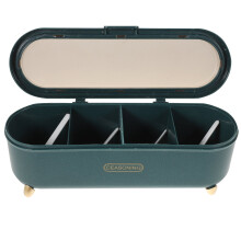 Cajones de plástico para organizar los cubiertos de cocina.