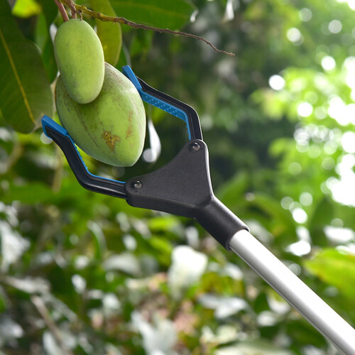 32 inch Lightweight Reacher Grabber Tool for Elderly 1