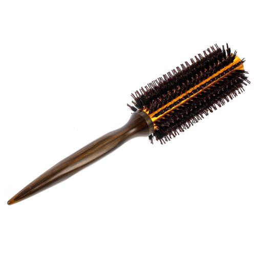 Cepillo redondo de madera para peinar y secar el cabello con secador.