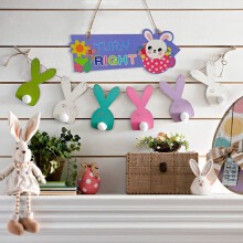 Décorations de Pâques créatives à faire soi-même : panneaux suspendus en bois en forme de lapin, faits main.