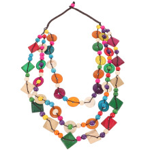 Collar bohemio vintage con dijes de conchas