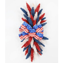 Couronne d'escalier patriotique de 50 cm (19,6 po) avec drapeau américain, compatible avec Winysin, pour la décoration du 4 juillet, du Memorial