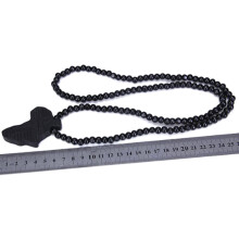 Colar com pingente tribal de madeira preto