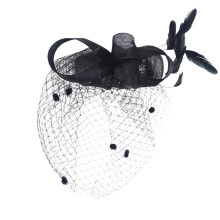 Bandeau bibi orné de filet et de plumes