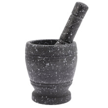 Plastový mramorový mlynček na korenie Ease na guacamole v kuchyni