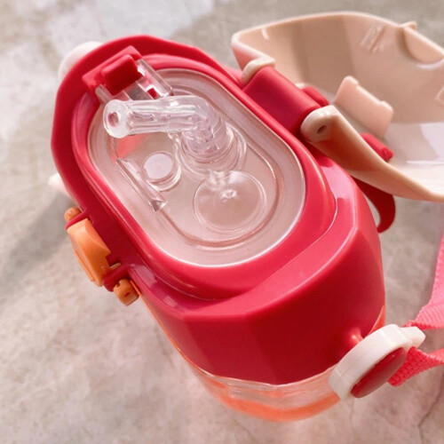 Children's plastic doughnut-shaped drinking cup with rope 2