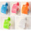 Blauwe toiletpapierhouder voor thuis 3