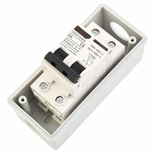 Solar-PV-Kombinationsbox AC400V6A mit Anschlussdose 2