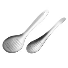 Ensemble de 4 pièces en acier inoxydable : éplucheur, broyeur à ail, zesteur à fromage, presse-ail, outil de cuisine pour bébé