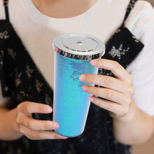 Gobelet Federra double couche en plastique à paillettes et paille, idéal pour l'été et les boissons fraîches.
