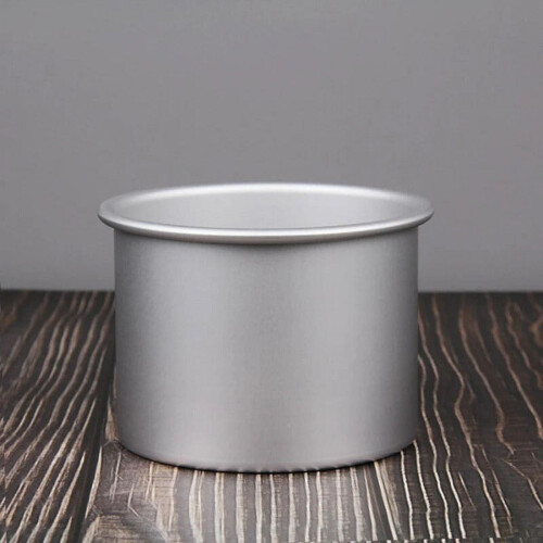 Round Cake Pan with Removable Bottom Anodized Aluminum 1