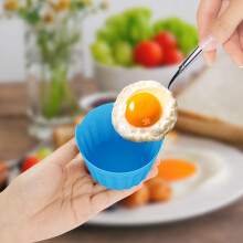 Moules à œufs pochés en silicone Quinlirra, compatibles avec les plaques à muffins pour friteuse, ramequins antiadhésifs et résistants à la