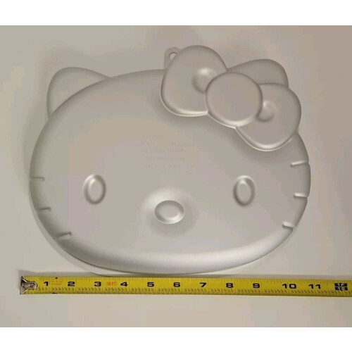 Hello Kitty Wilton cake pan 1976 2012 Sanrio 1
