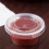 Bicchieri in plastica trasparente da 2 oz con coperchio, senza BPA 3