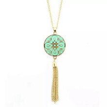 Collar con disco de esmalte con monograma para mujer, color oro menta.