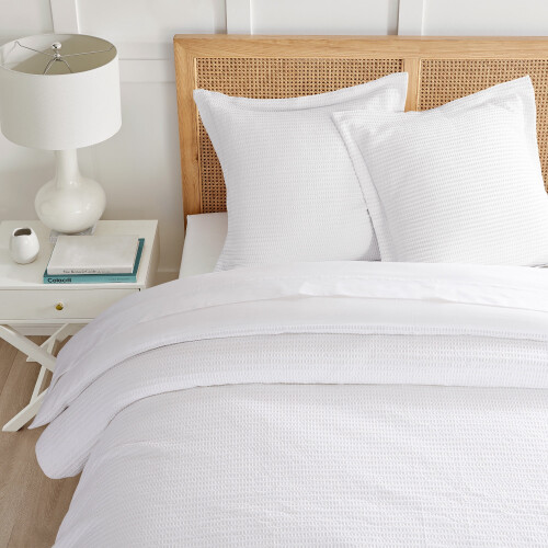 Levtex Home Cloud Waffle Euro kussensloopset van helderwit katoen 1