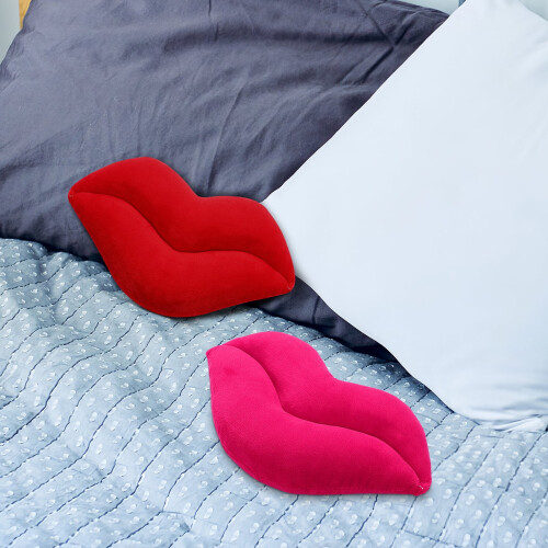 4 Stück lippenförmige Dekokissen aus Plüsch 1