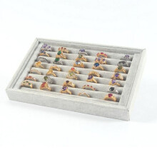 Smyckesringdisplaybricka i sammet med 50 platser