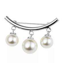 Pearl Charm Brooch with Fixed Strap Silver