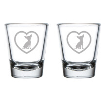 Set van 2 borrelglaasjes van 50 ml (1,75 oz) met een hartvormig Chihuahua-motief.