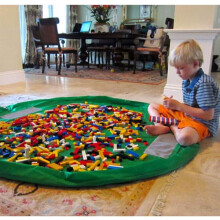 Children's play mat with foldable toy storage