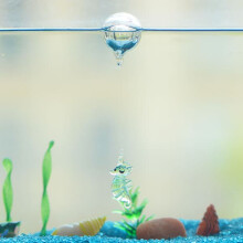 Floating seahorse aquarium decoration green